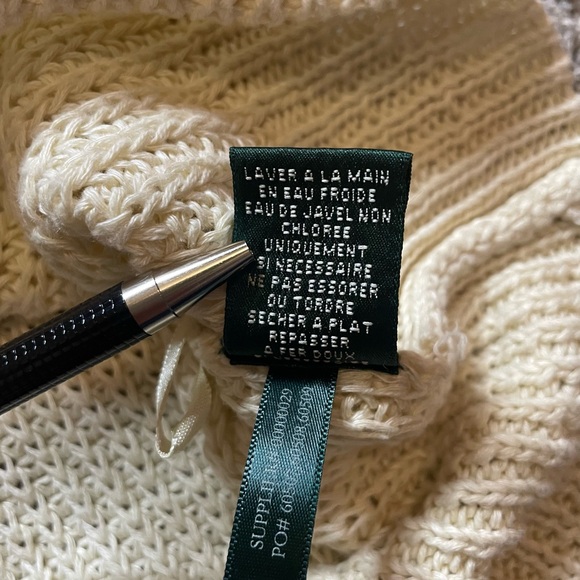 Lauren Jeans Co by Ralph Lauren - Cream Sweater. Size medium - Picture 7 of 8